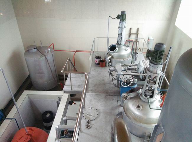 Product oil mixing equipment